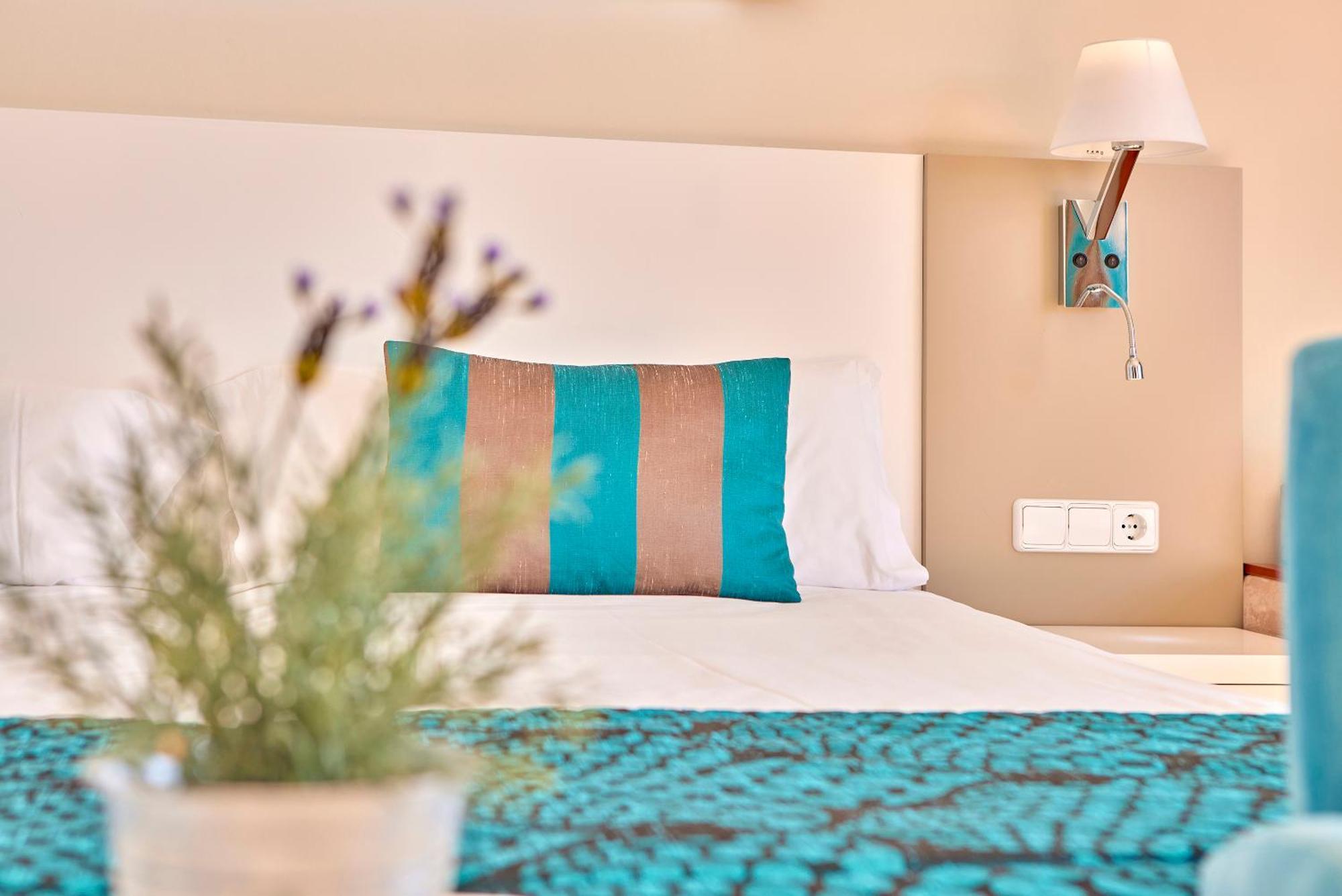 Universal Hotel Lido Park & Spa Peguera Ngoại thất bức ảnh